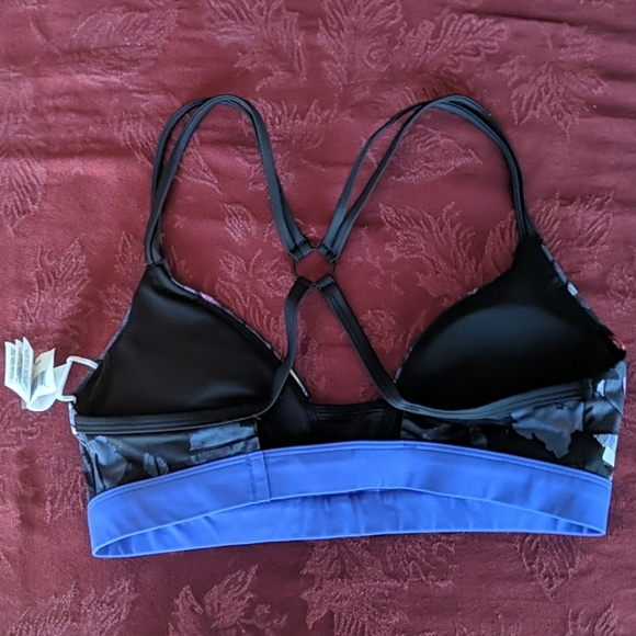 Roxy sportsbra bikini top size M - Picture 2 of 3